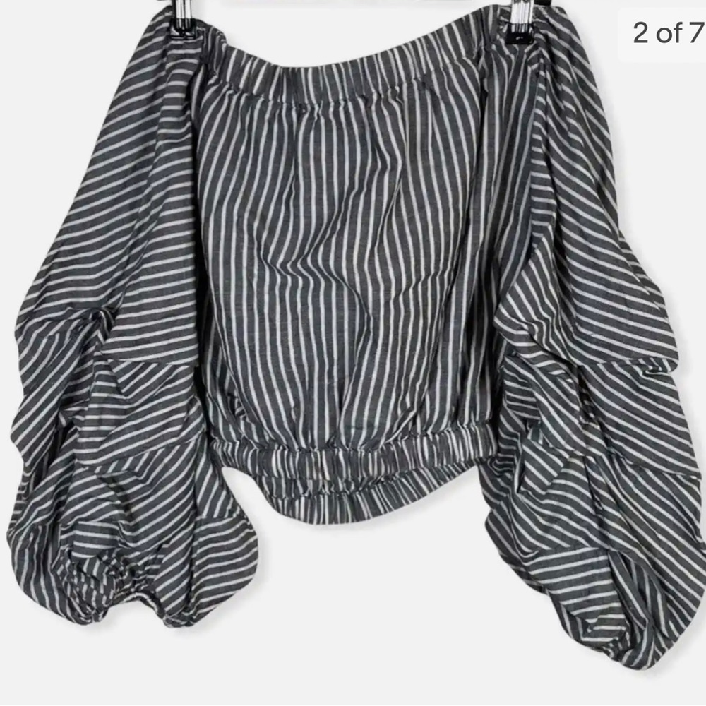 Friends +Lovers gray, and white striped crop top, puffy sleeves, like brand new